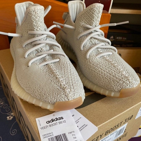 DSWT Yeezy 350 Sesame Sz8 - Picture 1 of 1